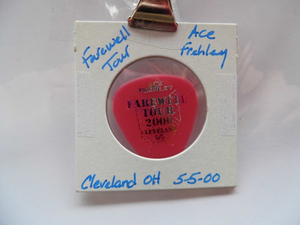 KISS "ACE FREHLEY" GUITAR PICK~5/5/00 READ DESCRIPTION (4/17)