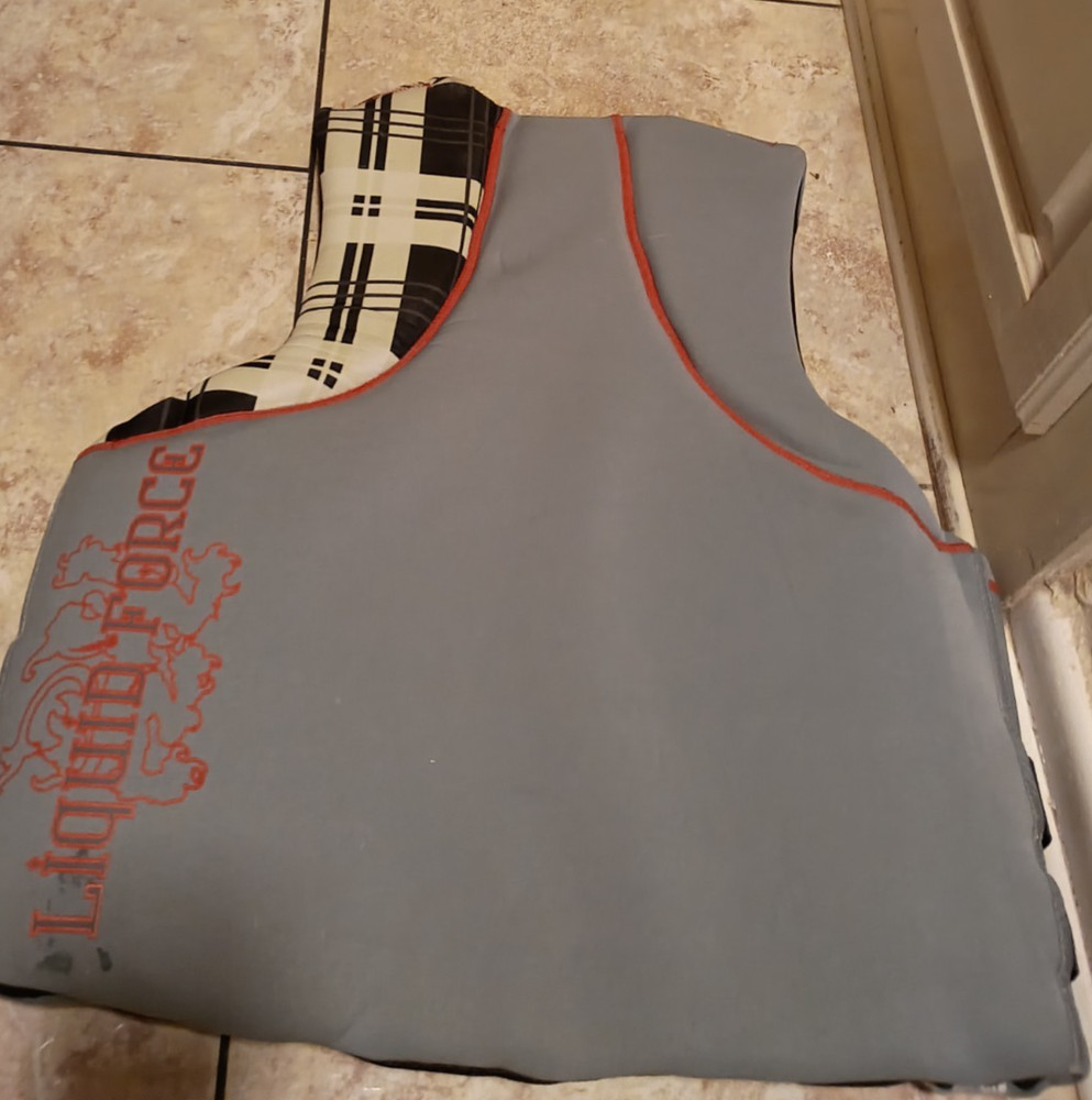 Liquid Force WATSON LIFE JACKET GREY new XL preserver