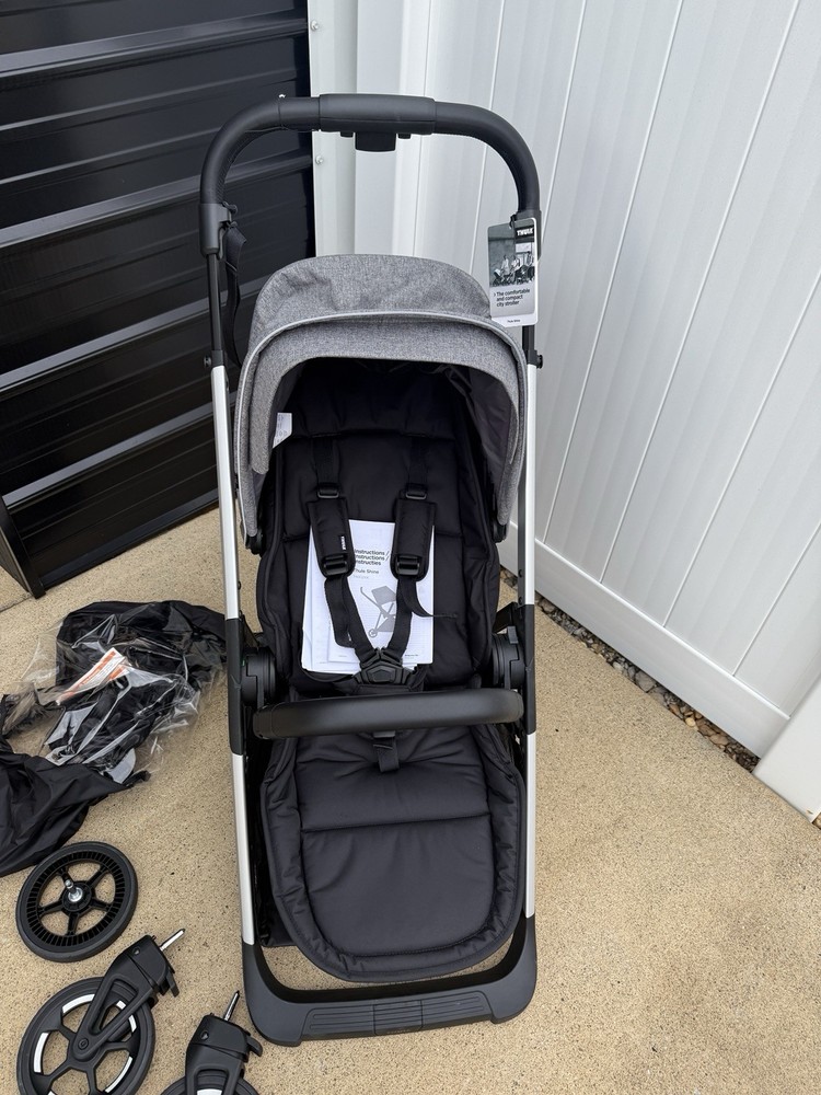 Thule Shine baby stroller, Full-size stroller features, Compact & lightweight