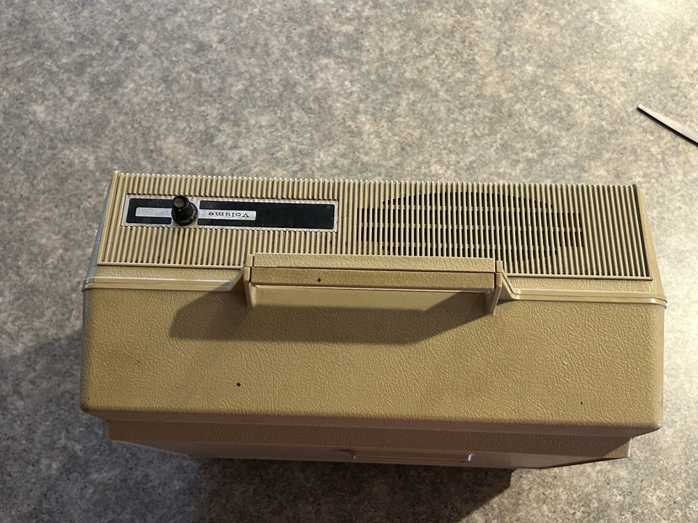 Vintage General Electric Solid State Automatic Portable Record Player 198A6541-4