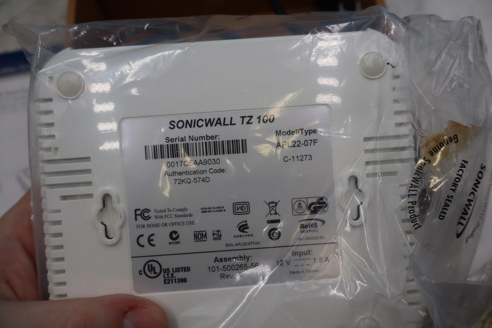SonicWall TZ 100 01-SSC-8739 Network Security