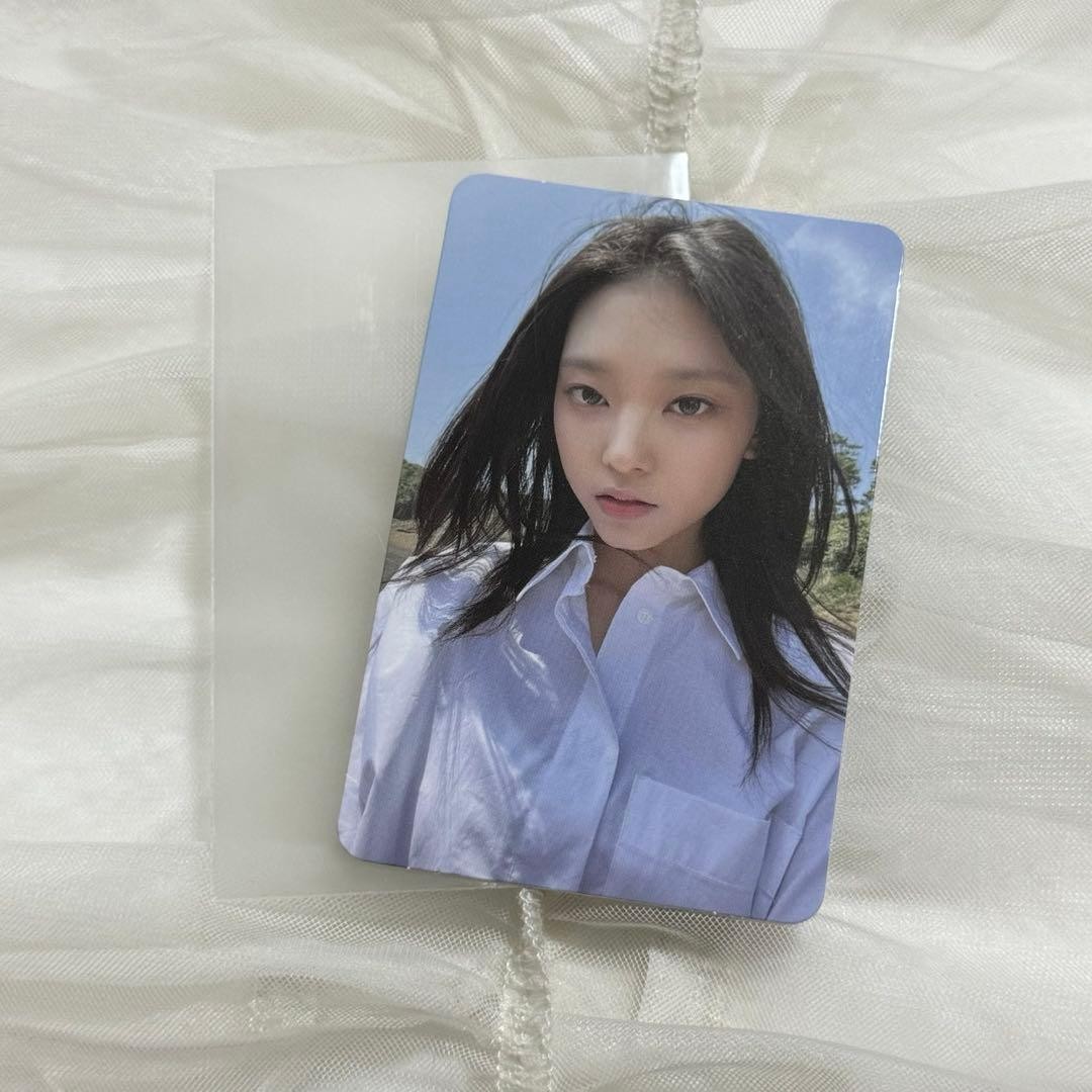 NewJeans HerRing HowSweet 1st Week Pre-recording Photo Card Official