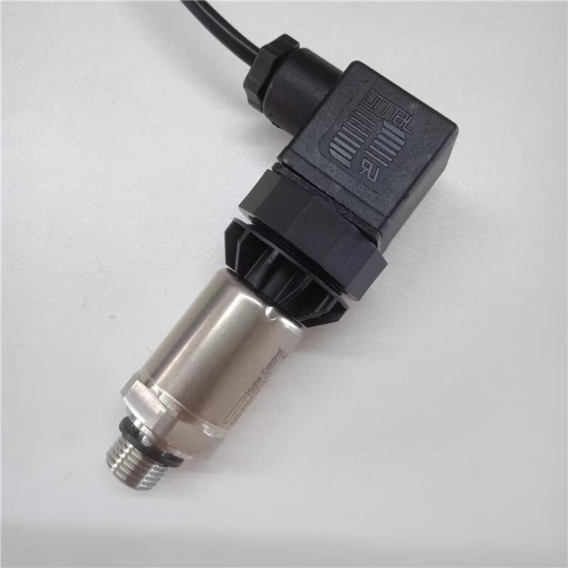 1pcs Huba pressure sensor transmitter 520.930S031401