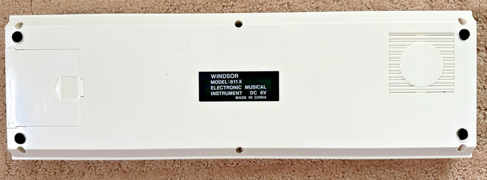 Windsor Electronic Musical Instrument Model 811 X (melody storage plus Auto Play