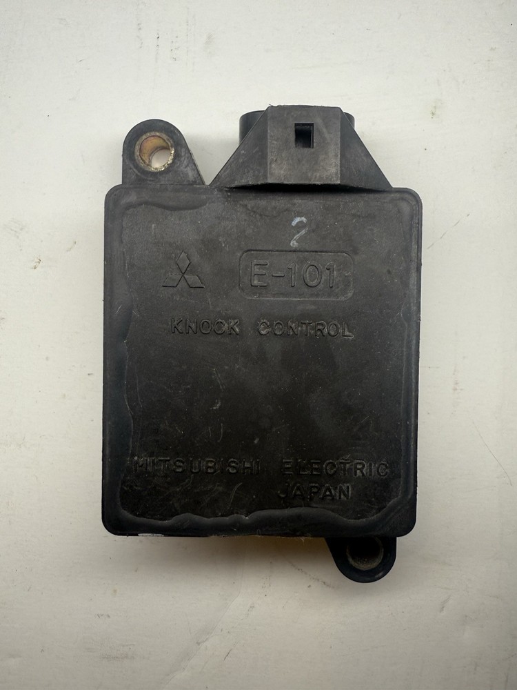 OEM MITSUBISHI IGNITION CONTROL KNOCK BOX E2T45172 MD097598 MD109554 E-101