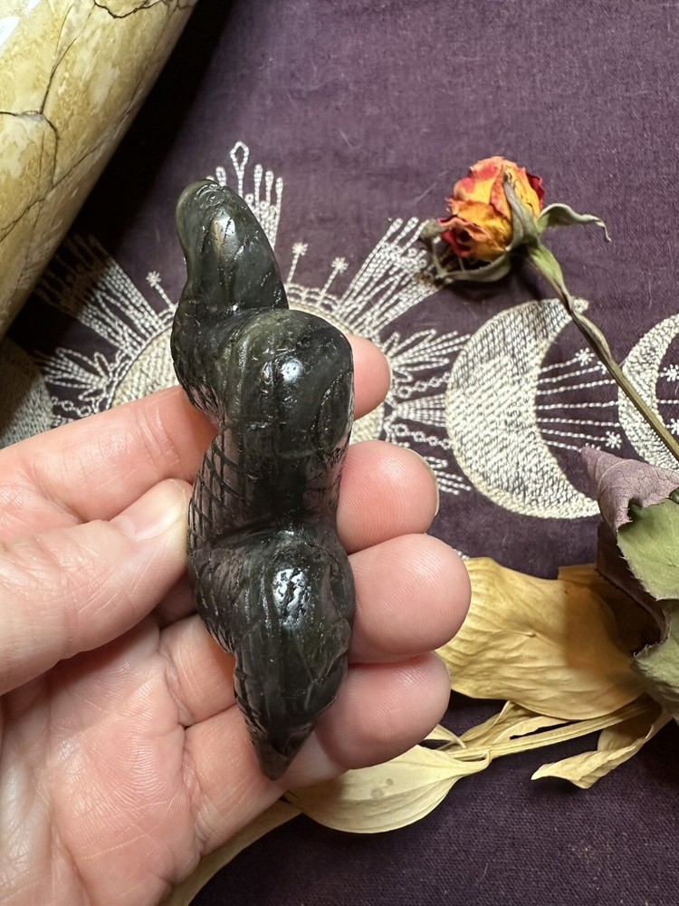 Labradorite Snake Carving, Natural Crystal