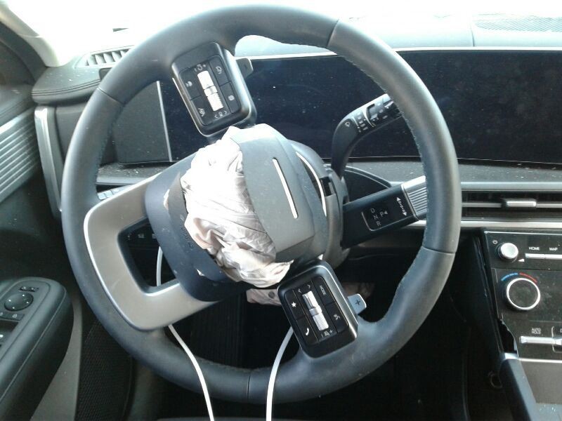 SANTA FE 2024 Camera/Projector 126873