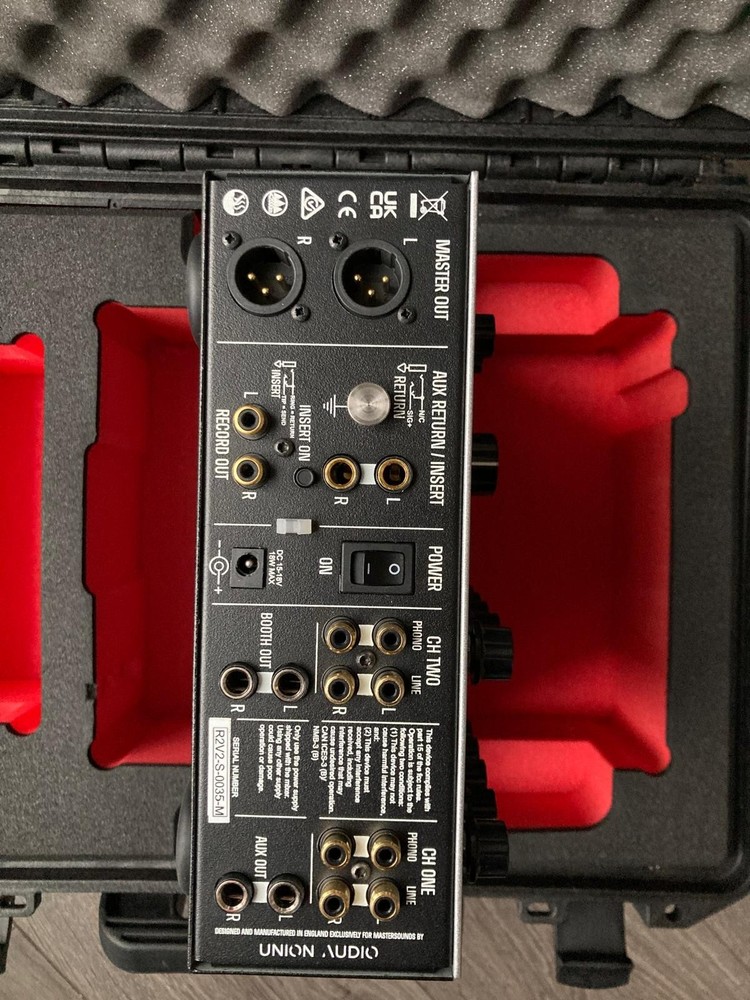 MasterSounds Radius 2 Valve Including Linear PSU And Fitted Flightcase