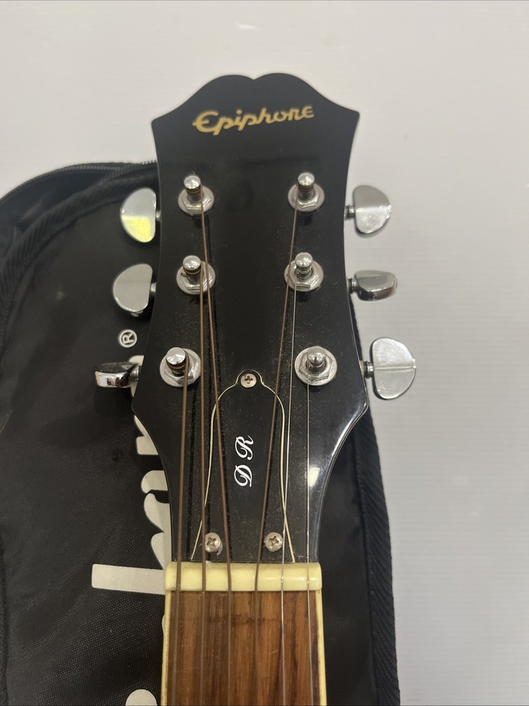 Epiphone DR-90SNA 6 String Acoustic Guitar W/ Soft Case, Strap, Tuner