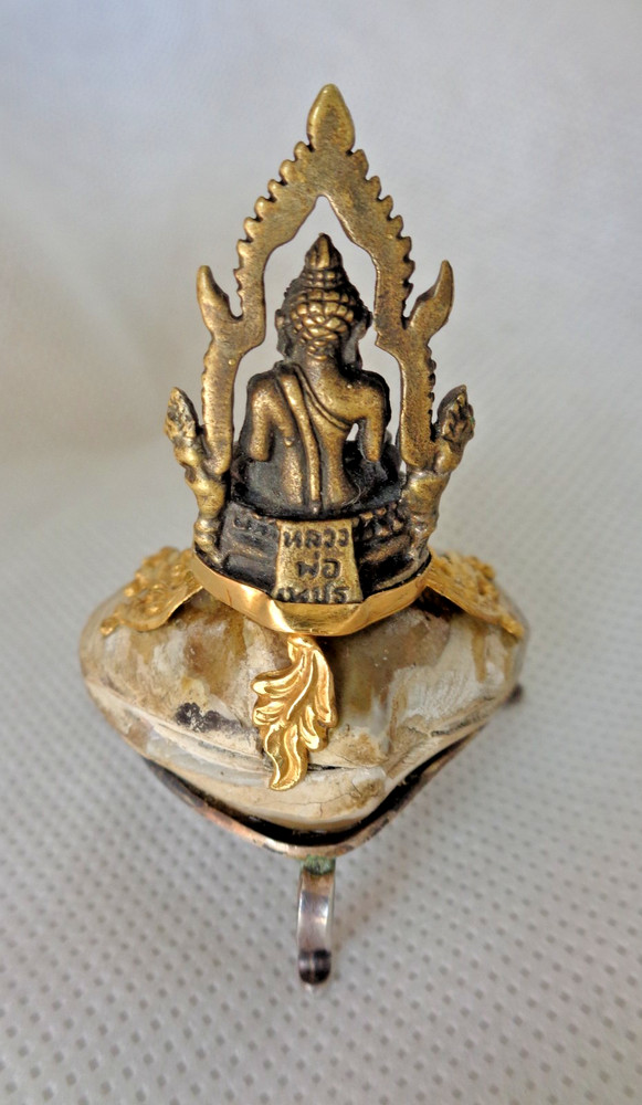 EASTERN SOLID SILVER MOUNTED MOONSTONE & BUDDHIST DEITY ON FOSSIL SHELL ALTAR