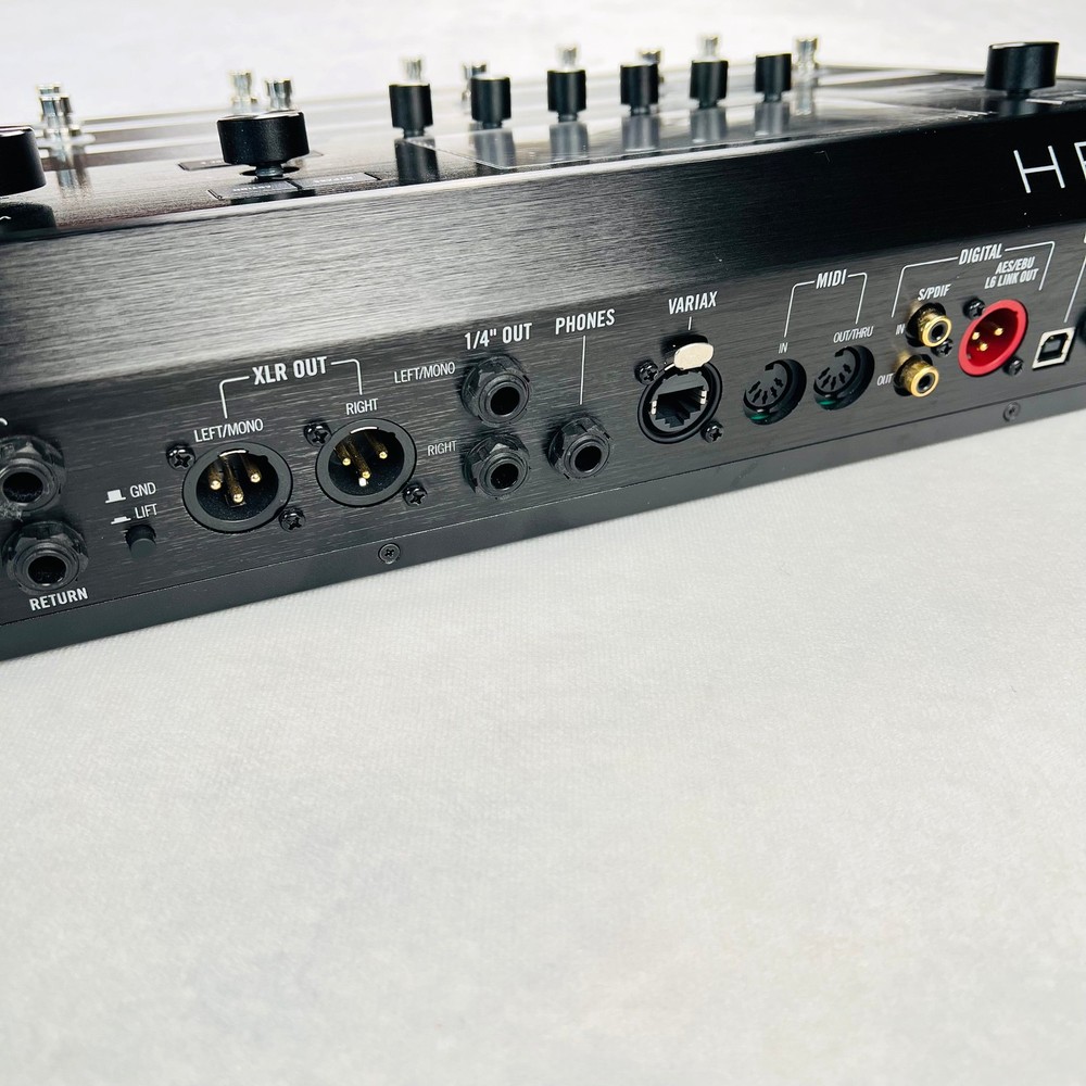 Line 6 Helix Guitar Multi-Effects Floor Processor 2023 - Black