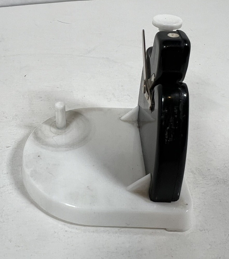 Thread-A-Matic Sewing Tread Threader, Vintage With Instructions