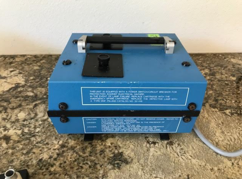 Pilling 52-1211 Illuminator Fiber Optic Light Source 120V 1.7A