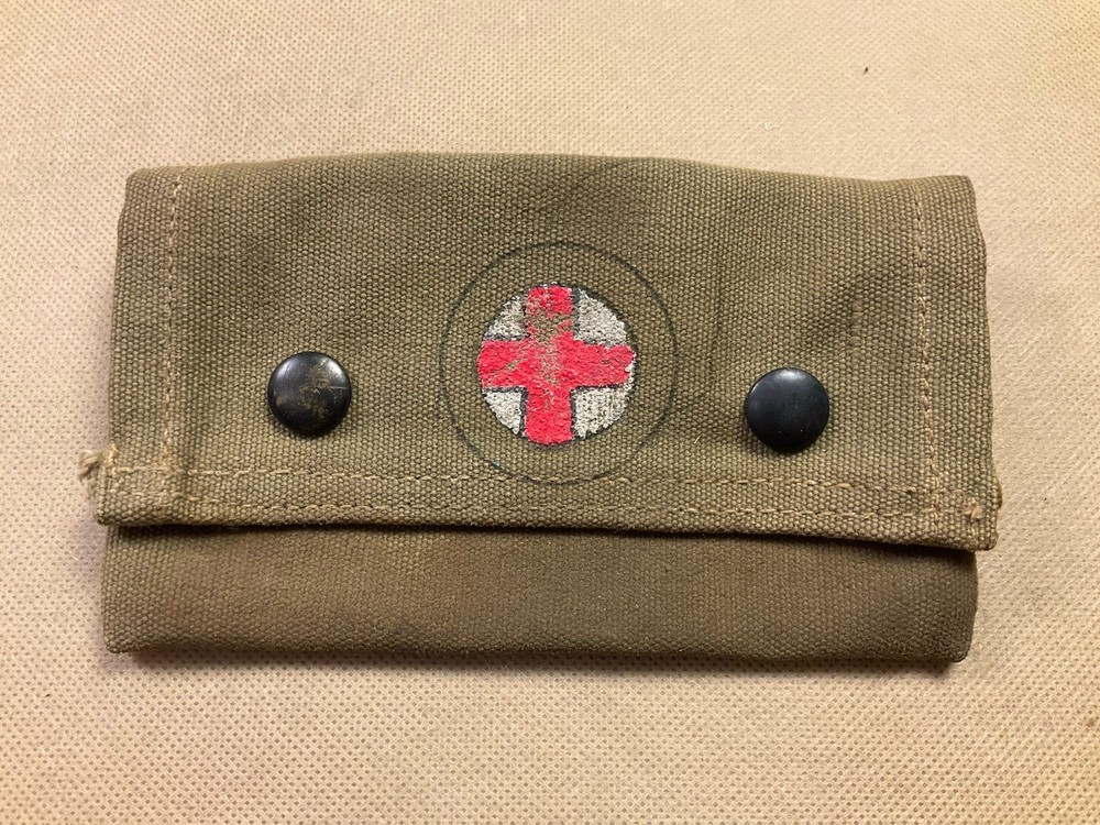 Original WWII US First Aid Pouch