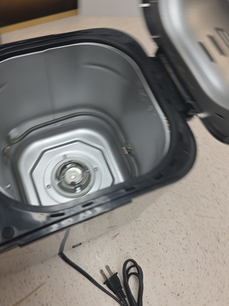 Cuisinart CBK-110 Automatic Bread Maker - Stainless Steel (CBK-110FR)