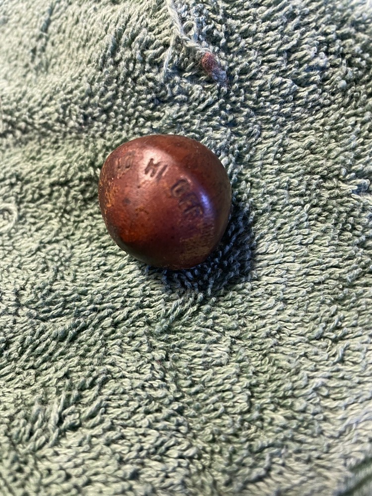 Emerson “Mae West” Radio Knob