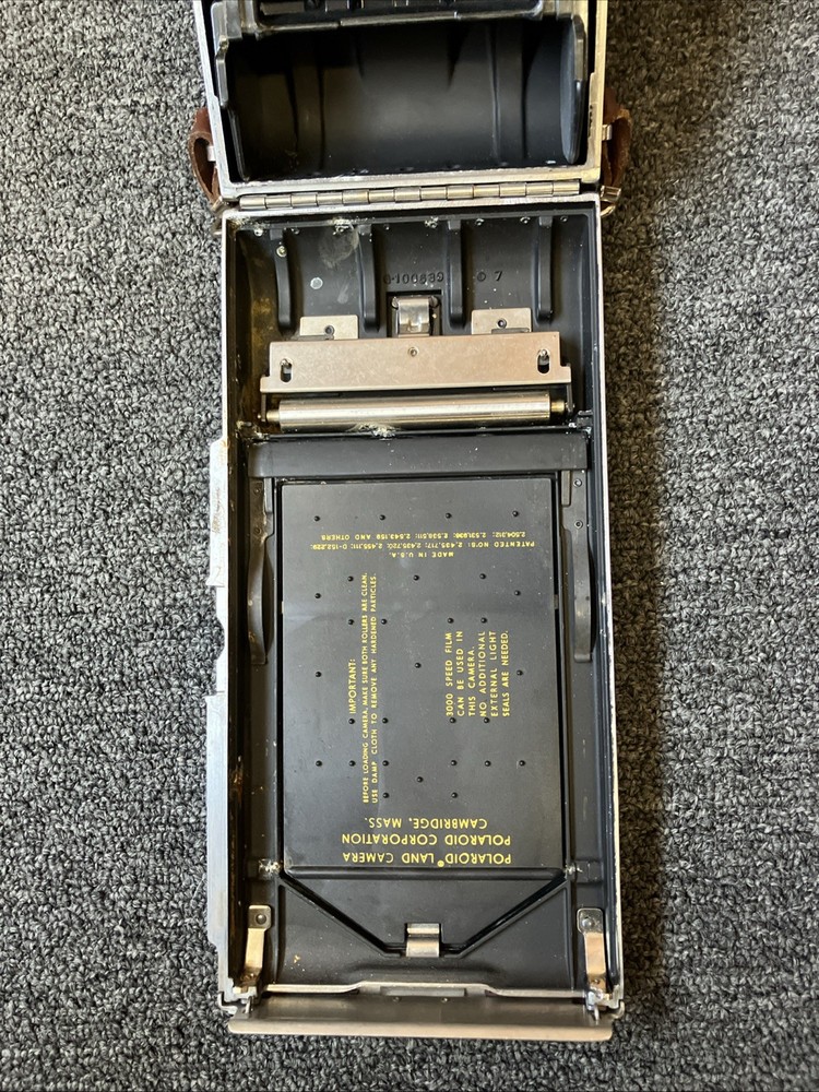 POLAROID LAND CAMERA MODEL 95B From Collection