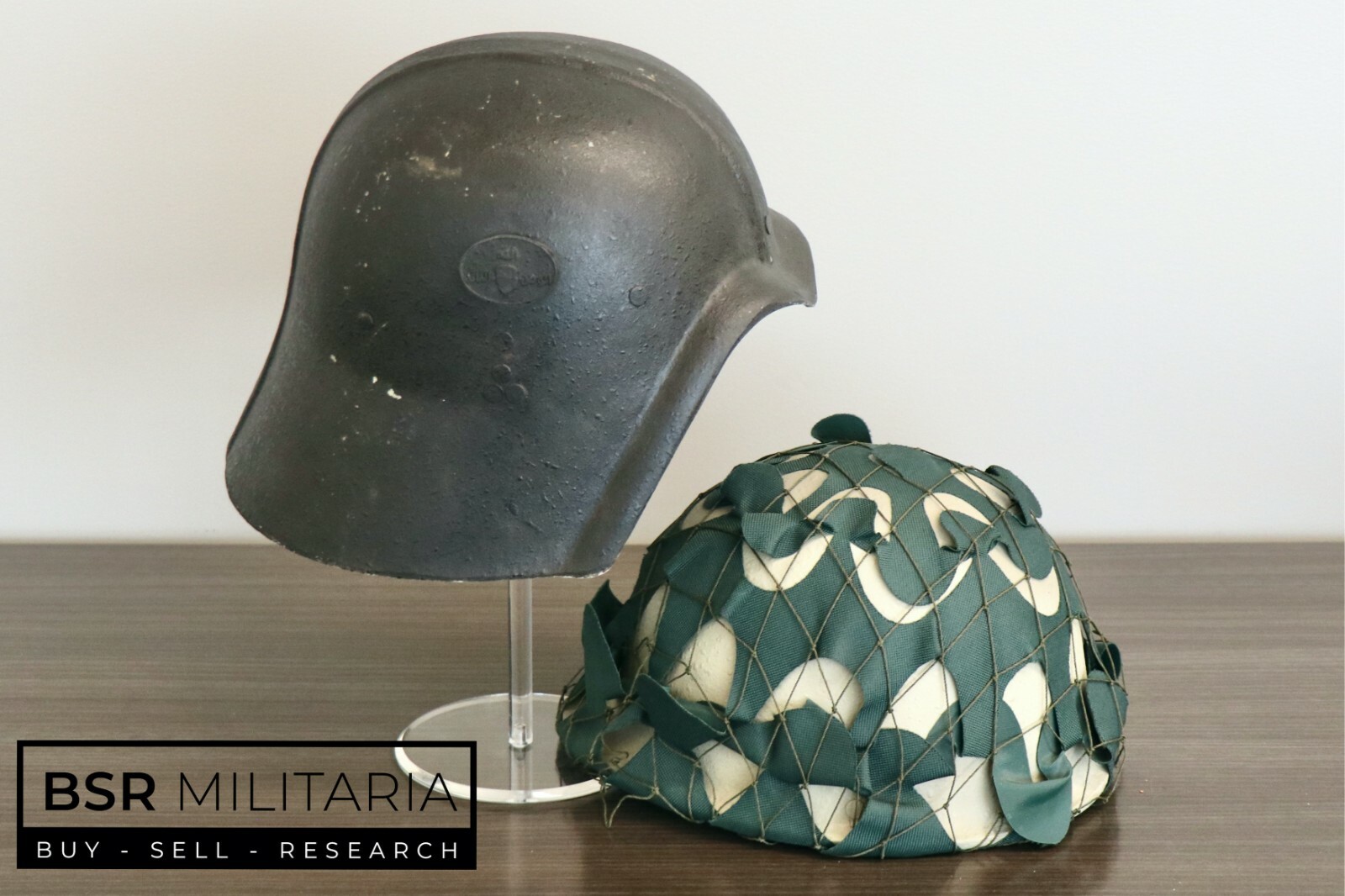 Iraqi / Iraq Helmet Display Stand - Acrylic Combat Museum Headgear Presentation