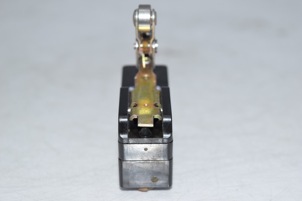 NEW Honeywell BZ-2RW826-A2 Micro Switch