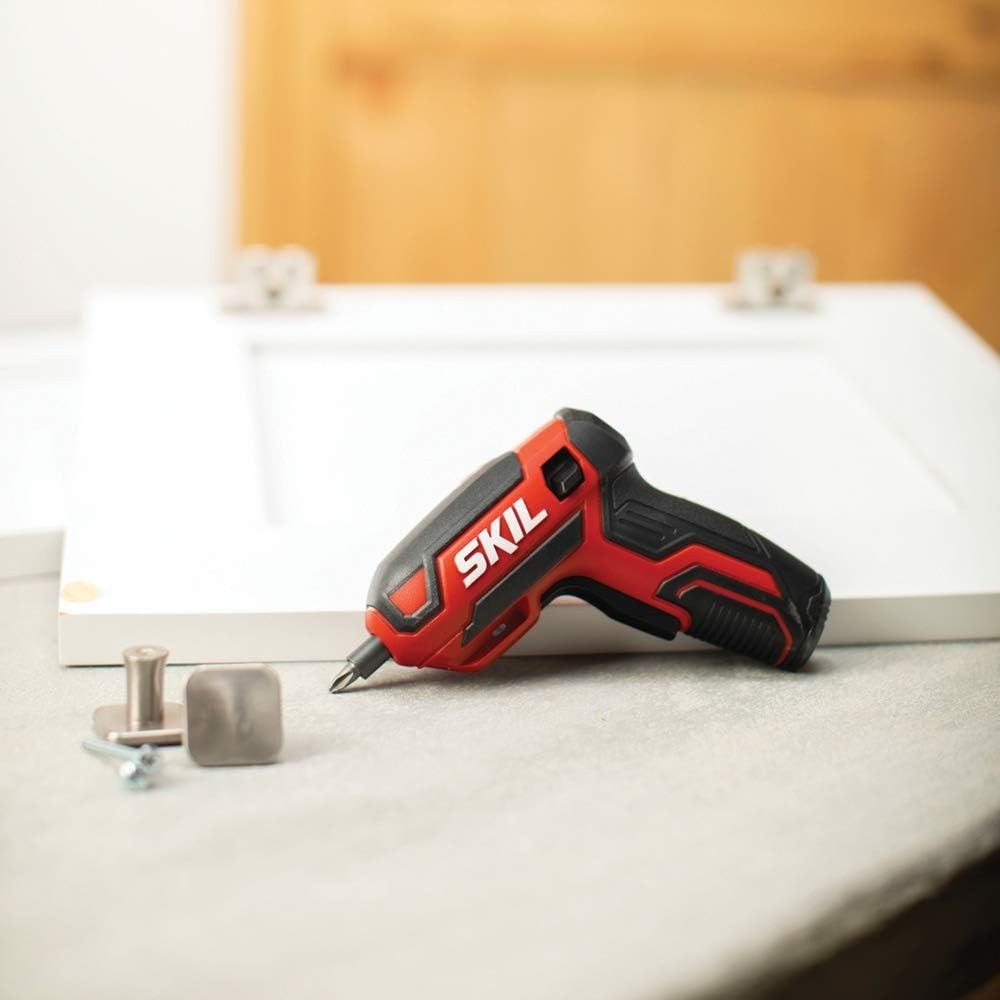 Rechargeable 4V Screwdriver - Perfect for DIY Projects with Integrated LED Light