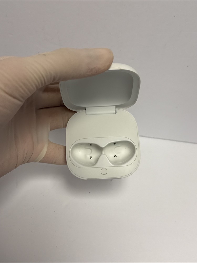 Beats by Dr. Dre Beats Fit Pro True White Case Replacement Only