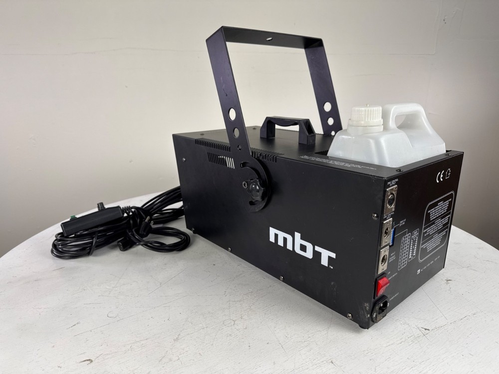 MBT SM100DMX Flurry DMX Snow Machine