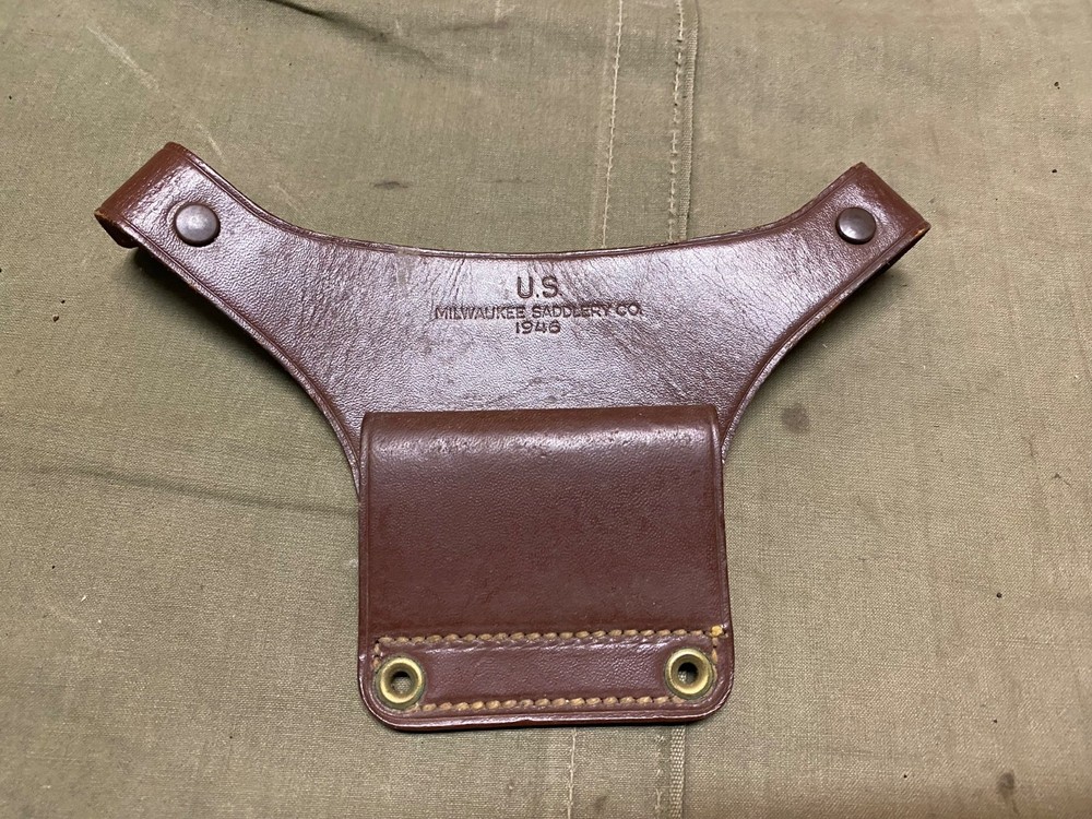 ORIGINAL WWII US ARMY M1942 .45 PISTOL SHOULDER CLUP HOOK HOLSTER HANGER