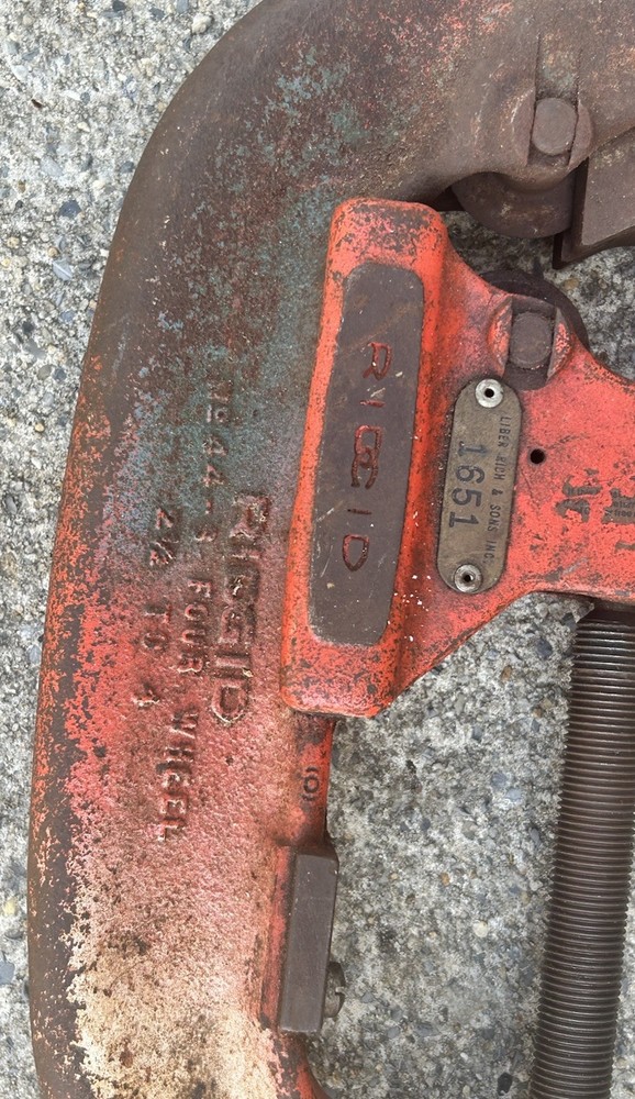 Ridgid 44-S Pipe Cutter For 2 1/2" to 4" Pipe