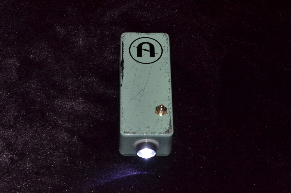Coppersound Pedal board flashlight