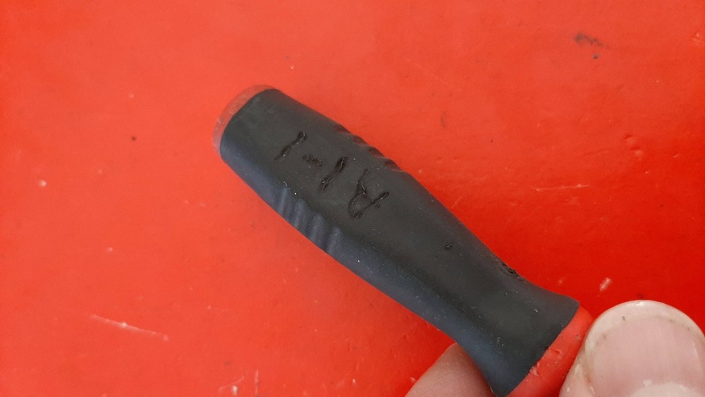 Snap-on Tools SGDP300A #0 Phillips Screwdriver Red Soft Grip Handle Engraved