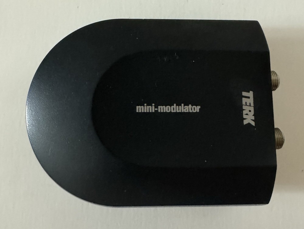 Terk Mini Modulator w/ Electrical Power Cord & RCA Input Cable