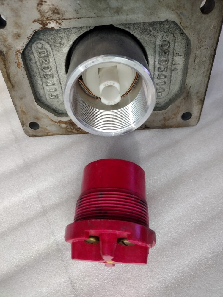 CROUSE HINDS EFD 2437S768 Model B3 125V Red Push Button Switch heavy duty