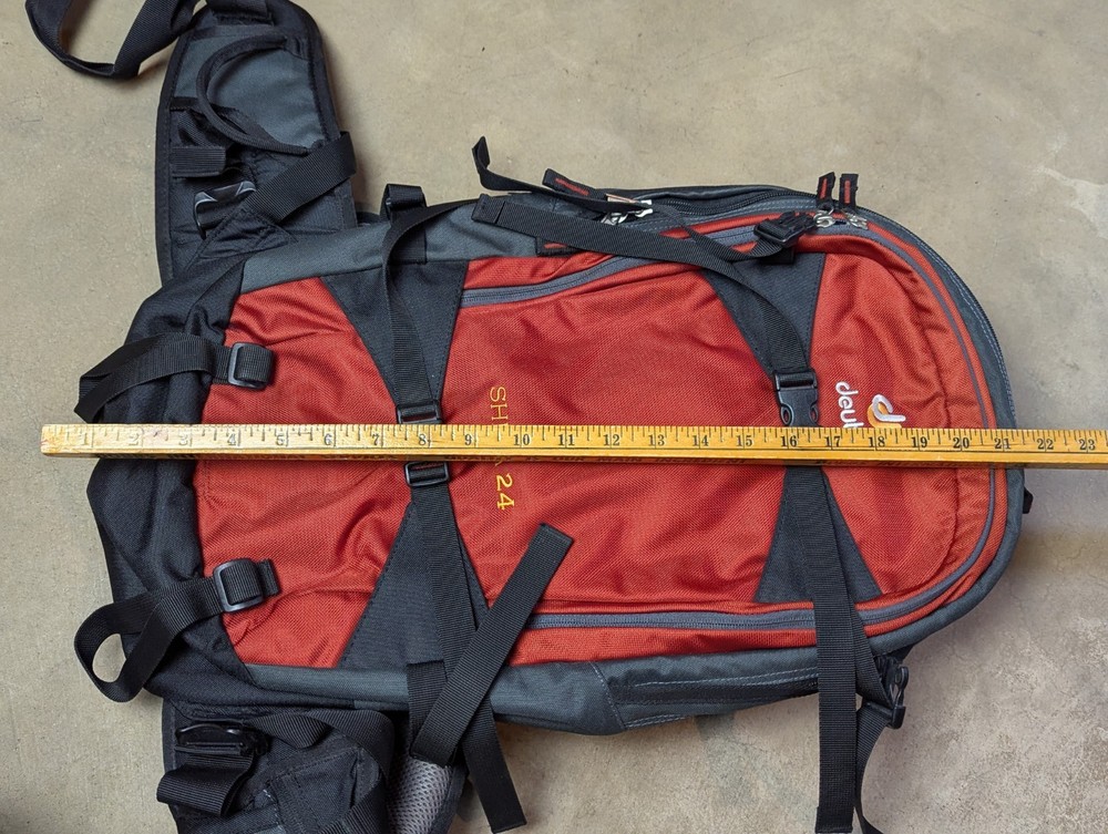 Deuter Shiga 24 Hydration Hiking Backpack