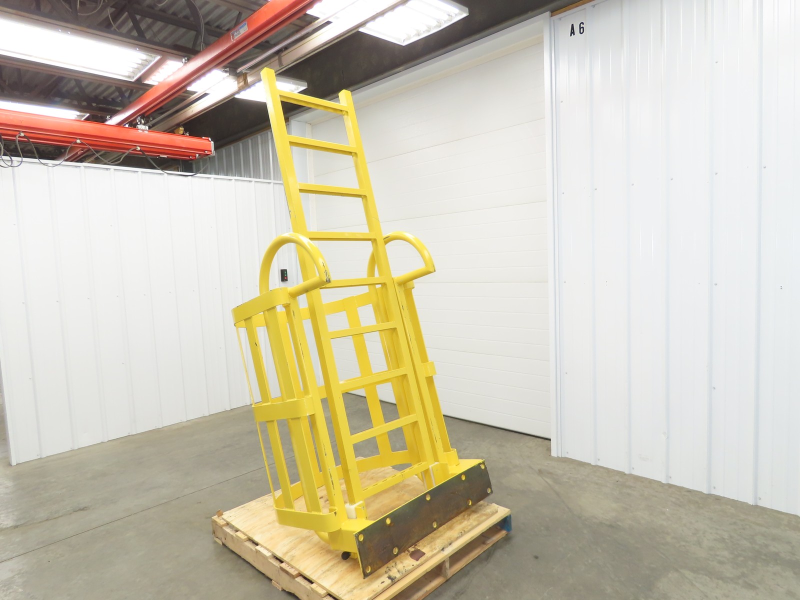 Industrial Mezzanine OSHA Ladder 7' Floor Height Cage Safety Steel Railing