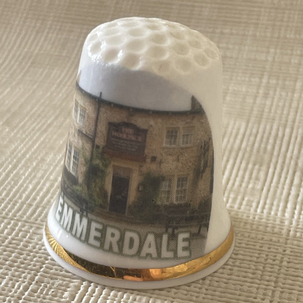 Vintage Rare Design Emmerdale Thimble