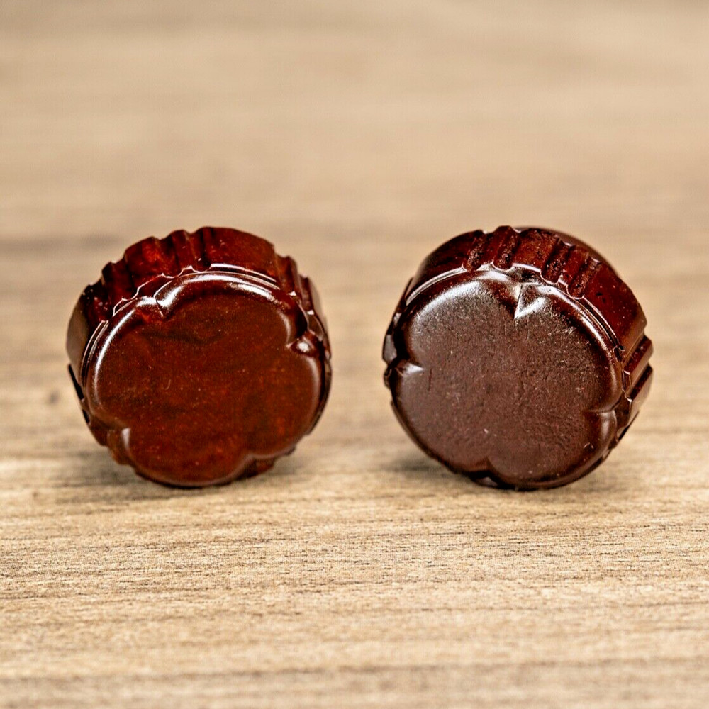 Radio Knobs 1930s-40s Deco Clover Shape Bakelite 2pc 1/4" opening w / Set Screw