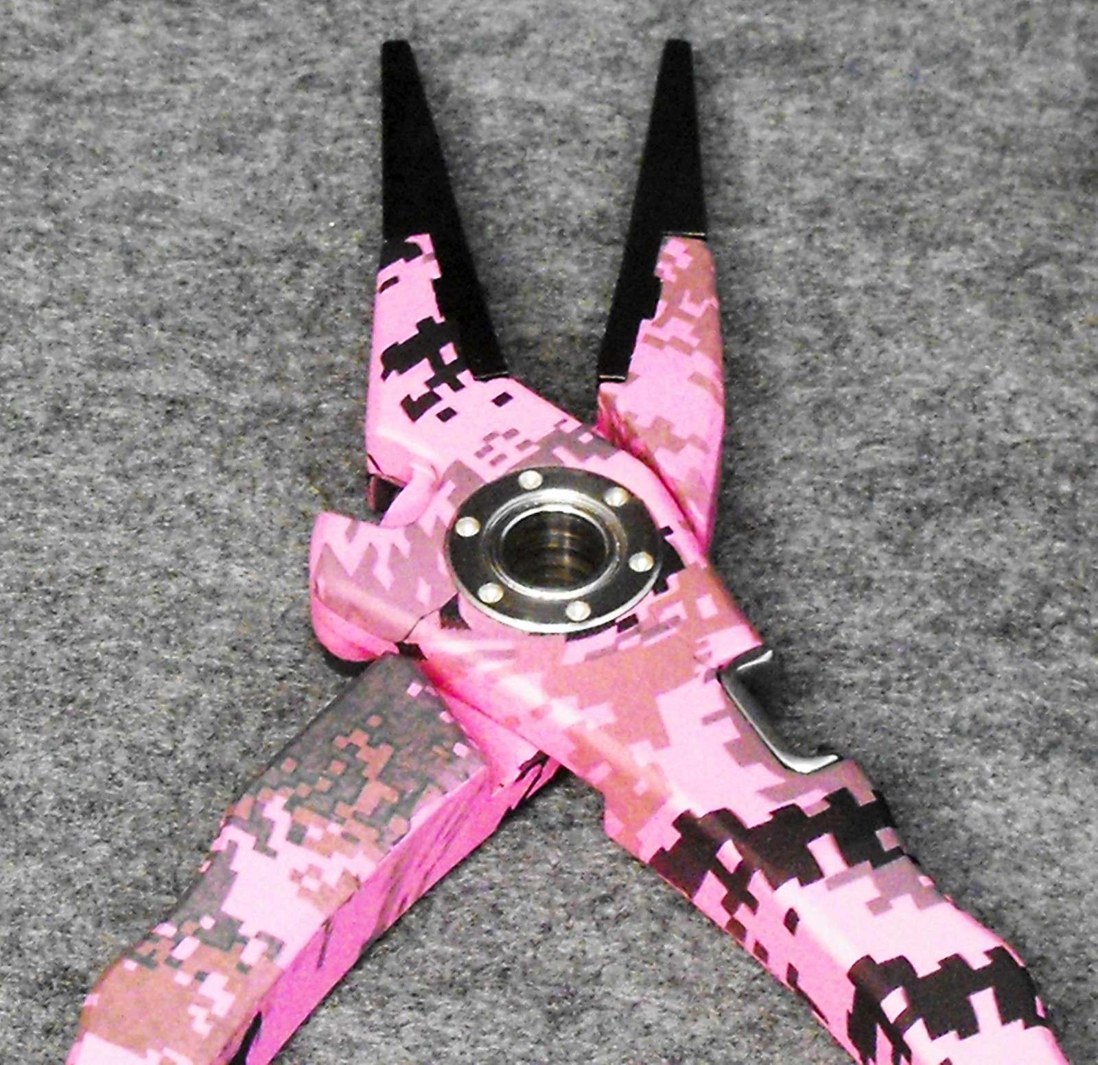 New DANCO Duffy Tournament Series 7.5in Pliers & Belt Pouch (PAD75LS-RC-T)