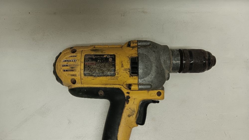 DEWALT DWD215G CORDED DRILL
