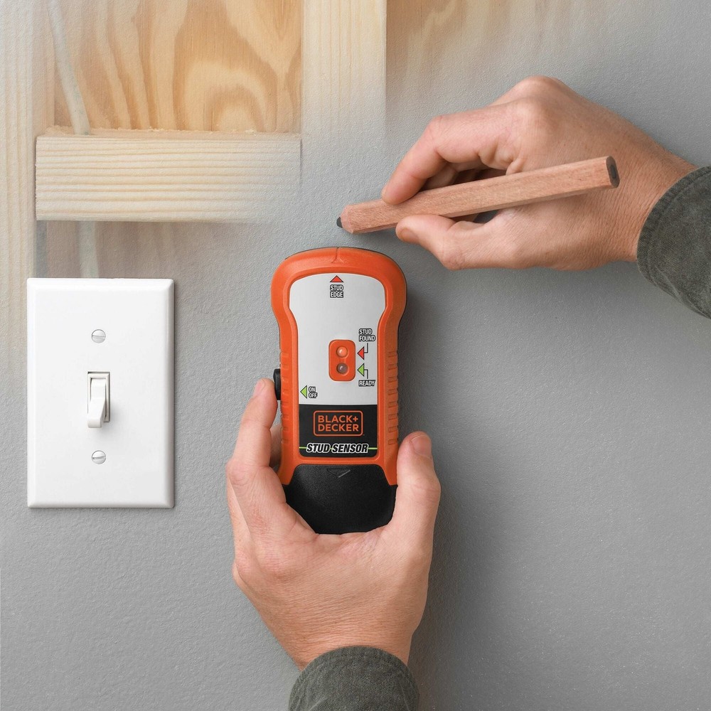 BLACK+DECKER Wood Stud Finder - SF100