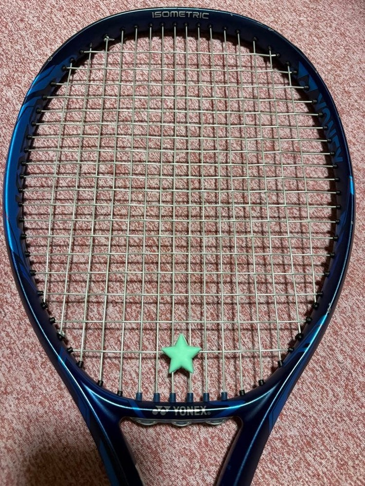 YONEX ISOMETRIC EZONE 100 G3