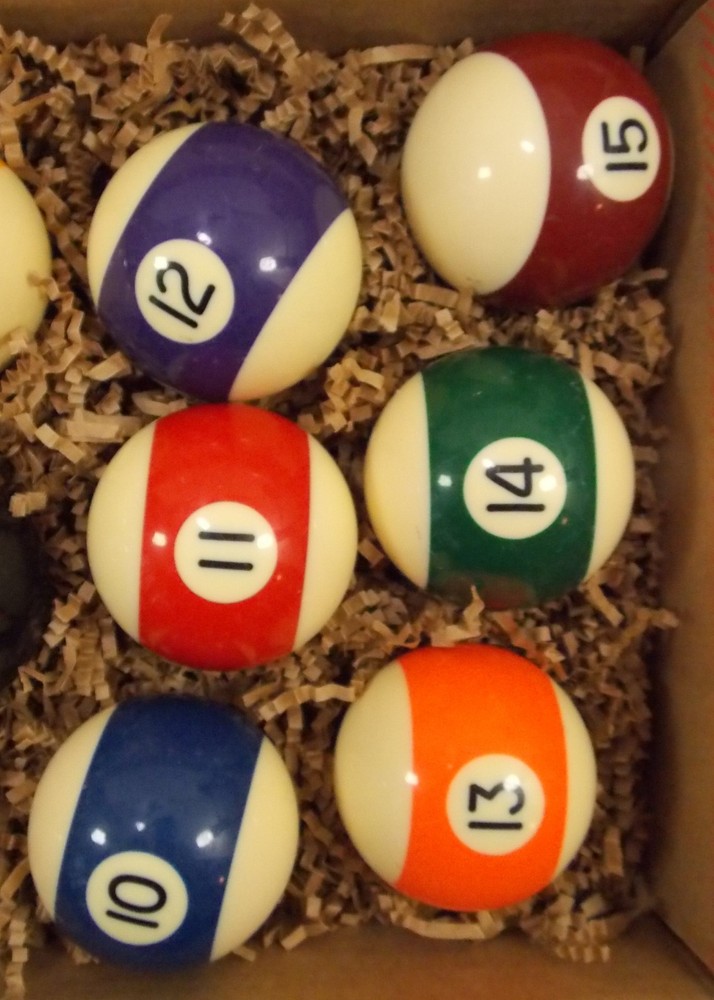 Complete Set of Pool Balls Clean Good Condition!!