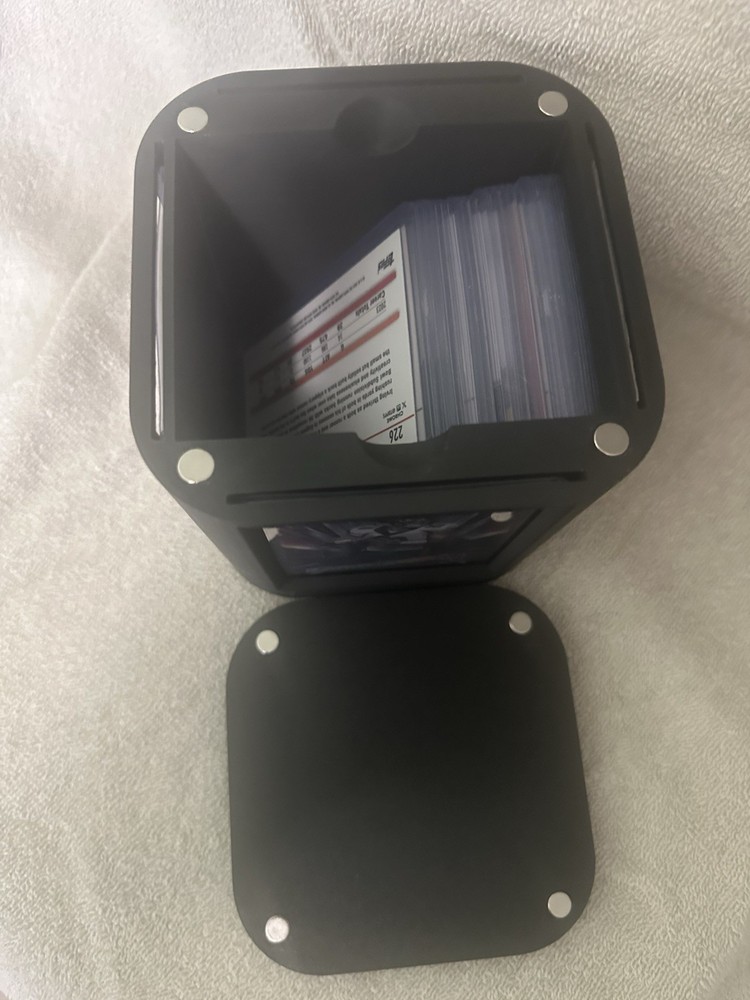 Standard Toploader Display Cube/storage Cube