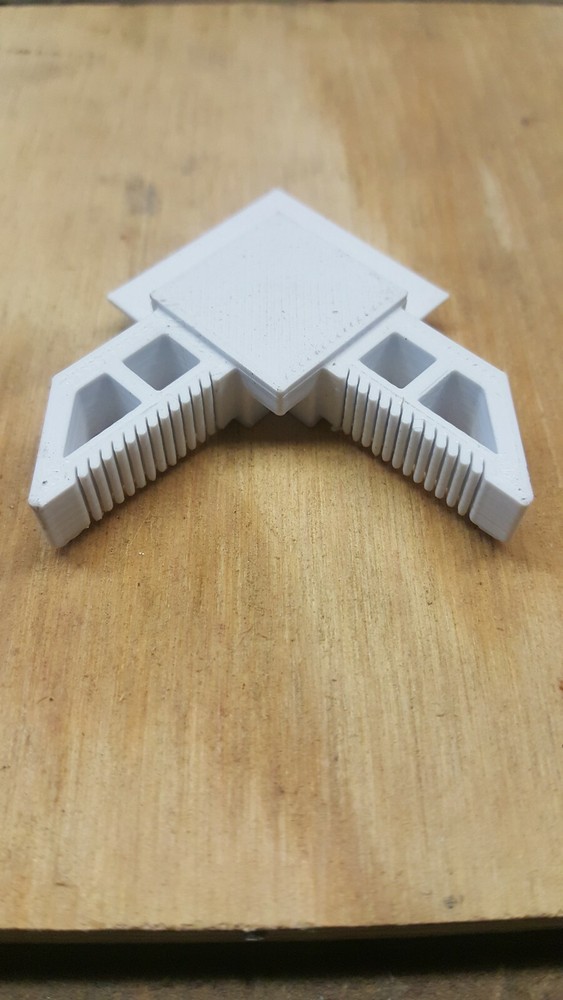 Screen Corner for Andersen Silver Line Screen Frames. *Offset Flange*