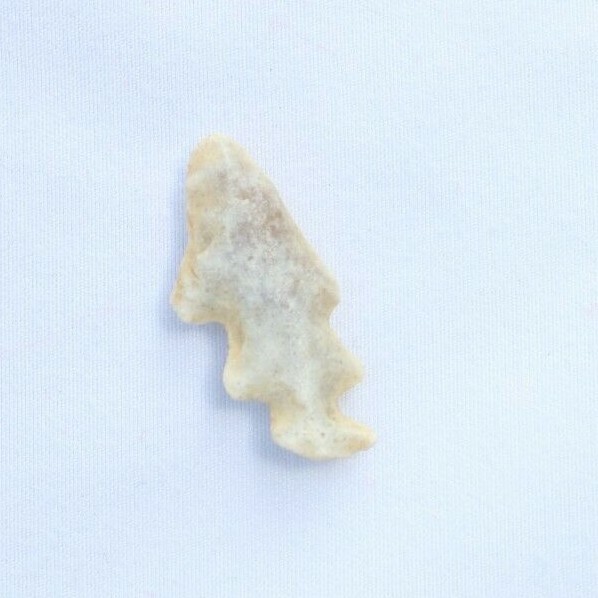 SAHARA NEOLITHIC MULTI-NOTCHED POINT - TRANSLUCENT FROSTED - RARE TYPE