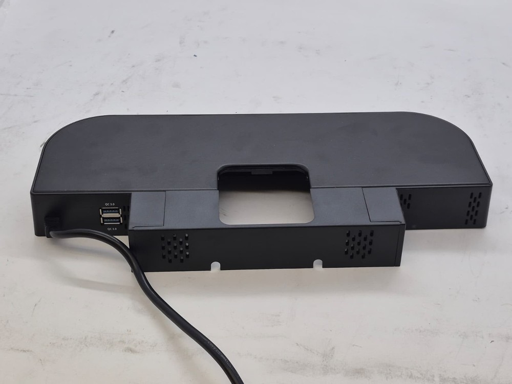 Clear Space Design Smart Power Docking Station