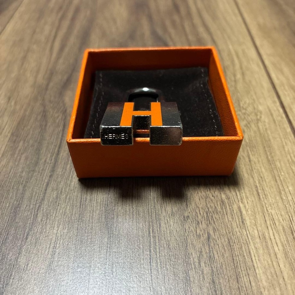 HERMES Cadena H Padlock Silver Orange With Box