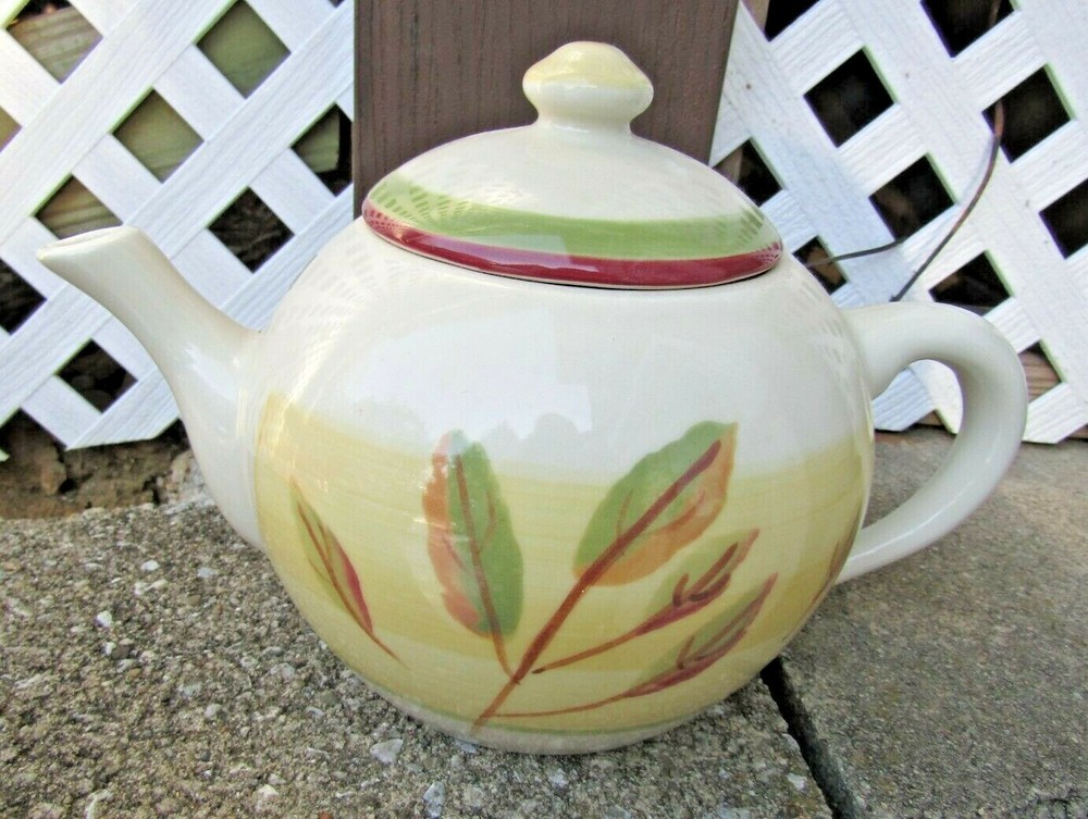 HARTSTONE POTTERY STONEWARE LARGE TEAPOT Spring Leaves