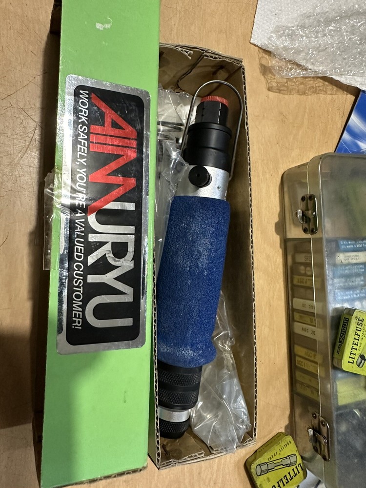 INDUSTRIAL RATED pneumatic, screwdriver EASY TORQUE SETTING