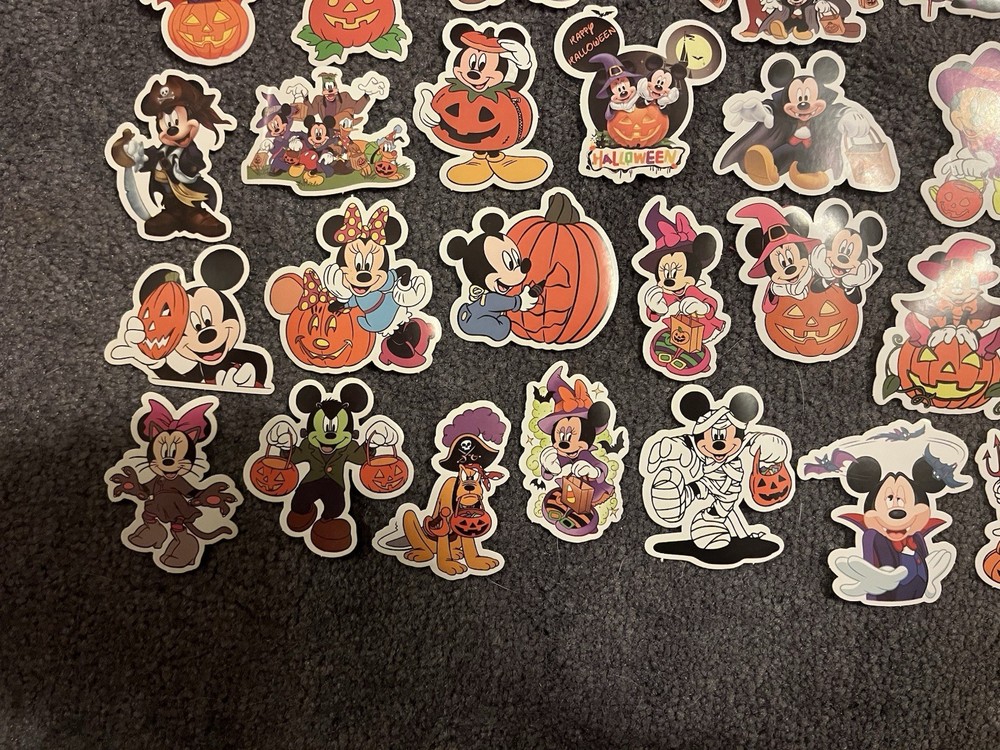 10 PCs Random Mickey & Friends Halloween Themed Stickers