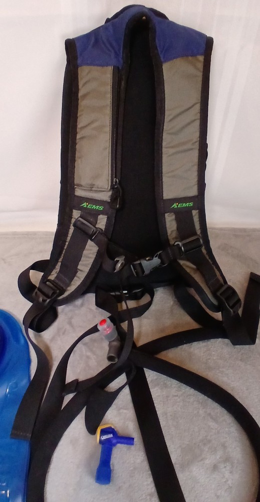 EMS Eastern Mountain Sports Hydration Backpack with 2L Bladder Insulated